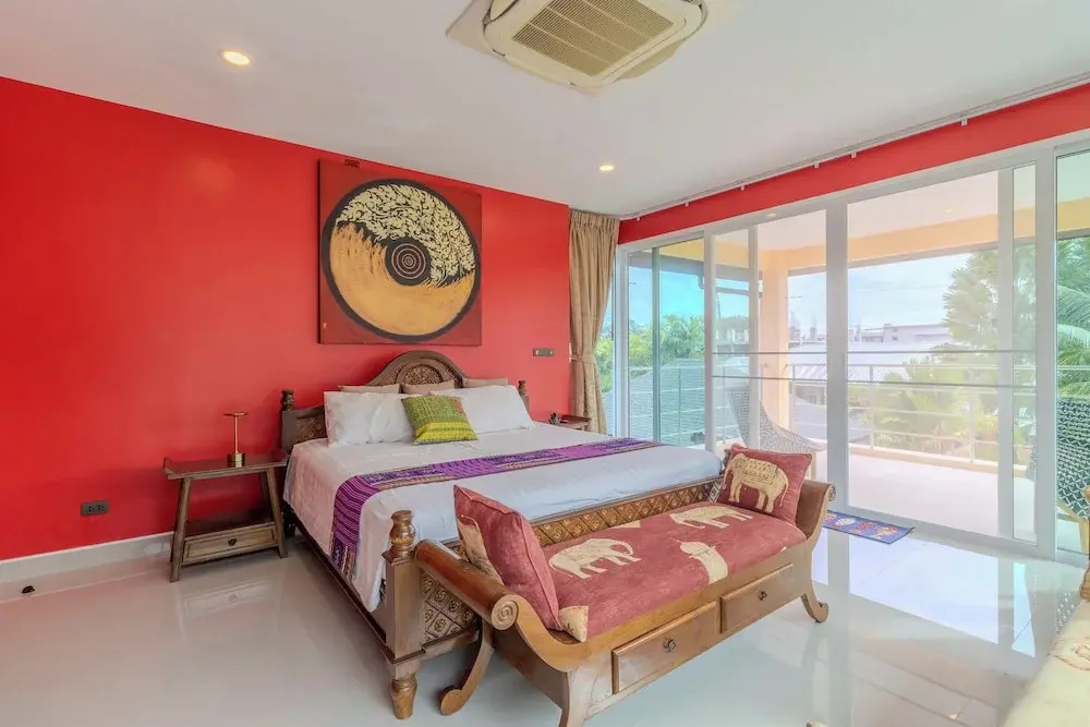 3BR Villa Pool Garden Near Beach V225