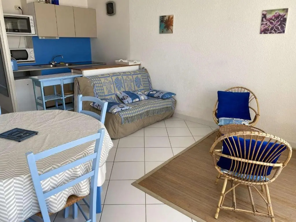 Appartement Port Camargue, 2 pièces, 6 personnes - FR-1-250-113