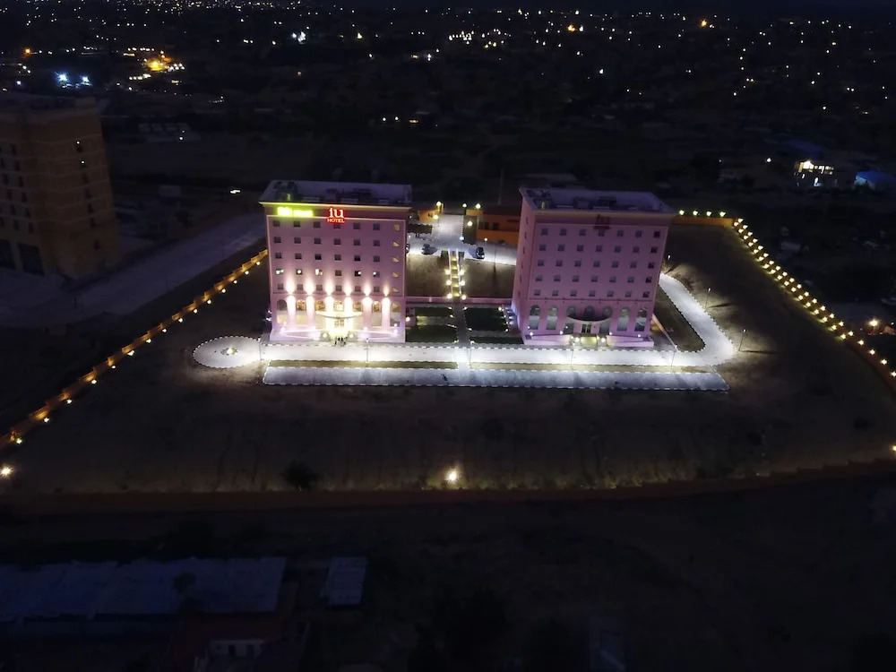 iu Hotel Sumbe