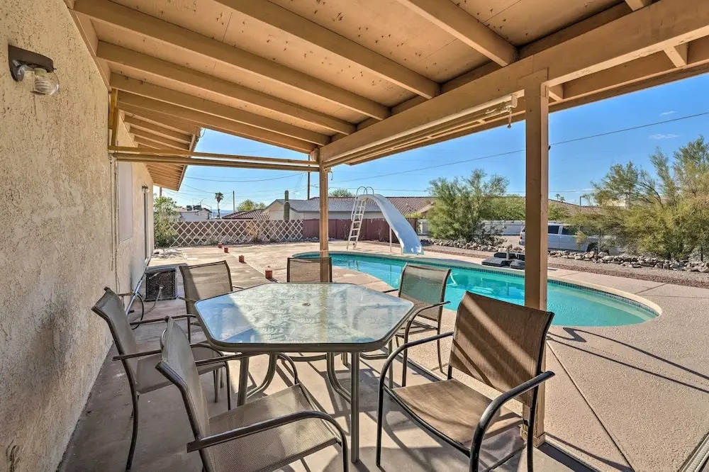 Pool & Boat Parking 1 mi to Lake