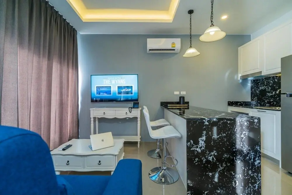 Palmyrah Surin - 300 Meters to the Beach Brand new Luxury Condo