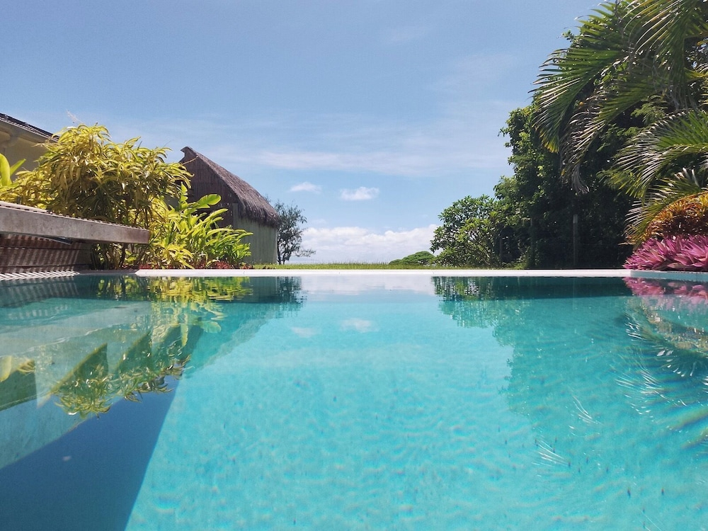 Bombua Beach House