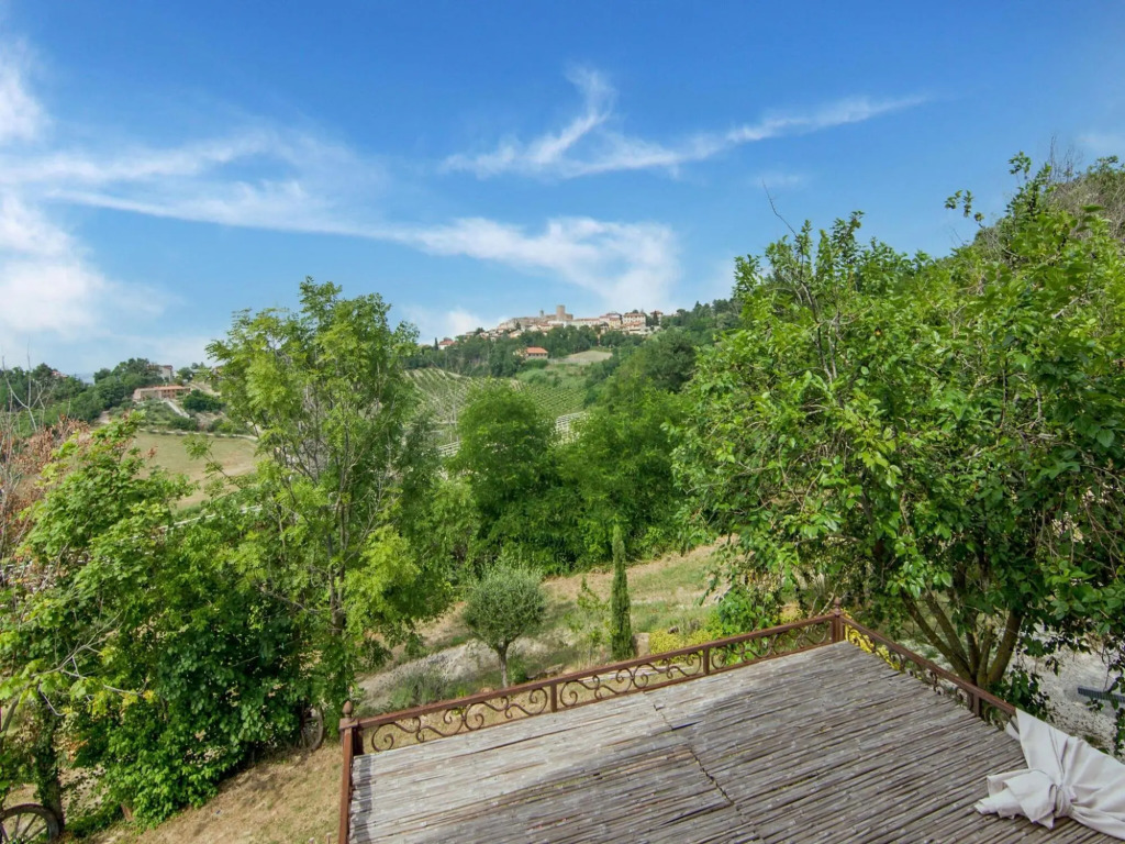 Mansion in Vallefoglia With Pool and Panorama