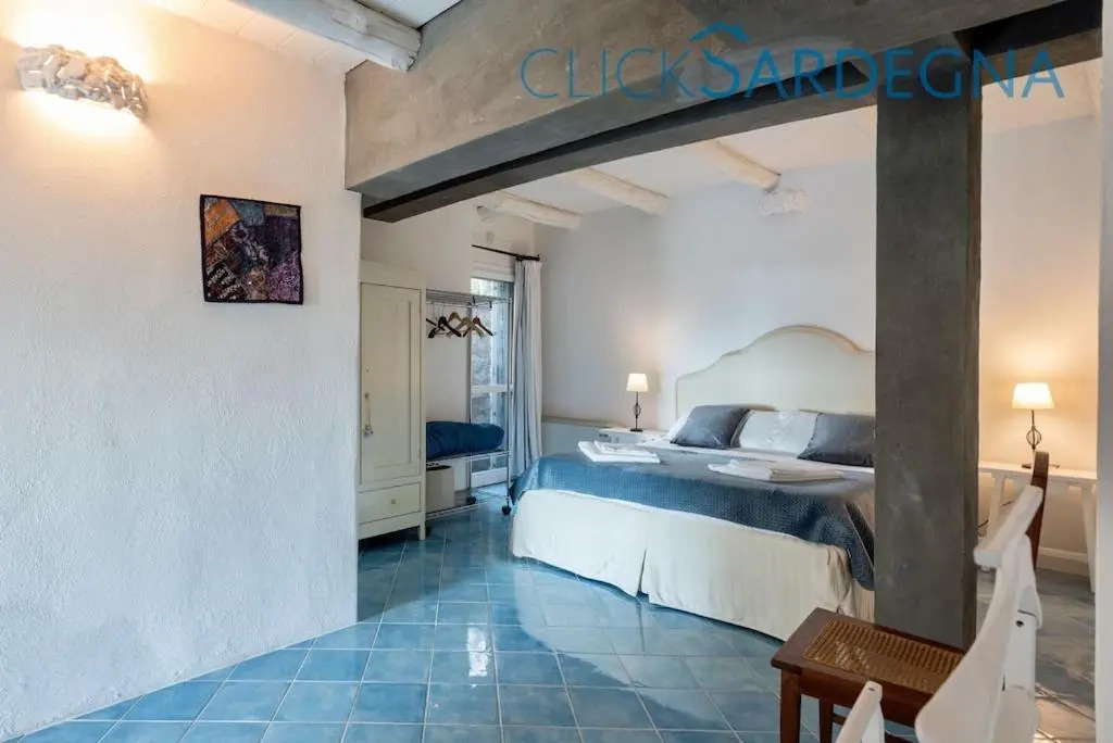 Villa Emmeline fronte mare 5 camere 6 bagni infinity pool WiFi per 12 persone