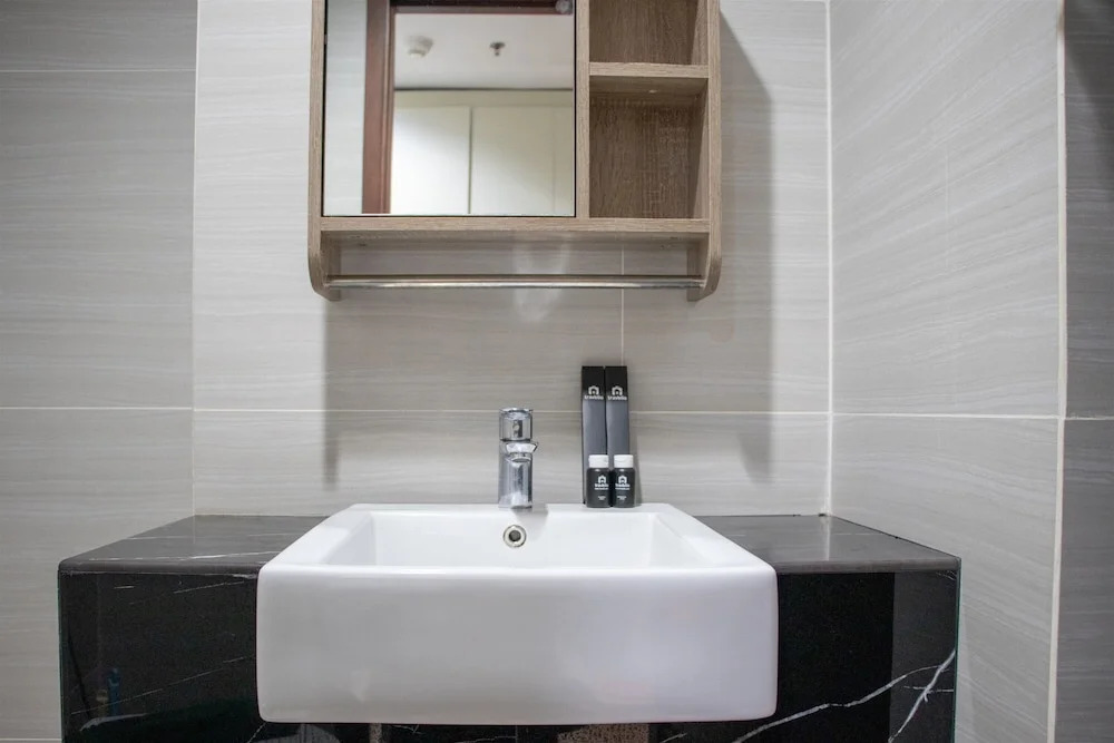Scenic and Comfortable Studio at West Vista Apartment By Travelio