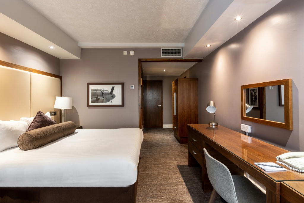 Sandman Signature London Gatwick Hotel