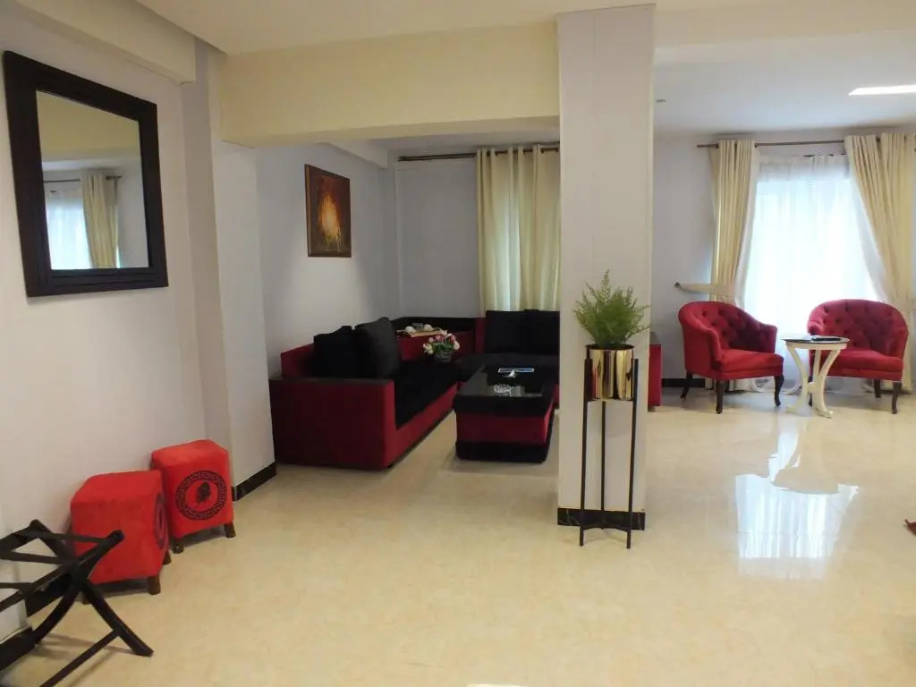 Humming Bird Resort and Executive Suites