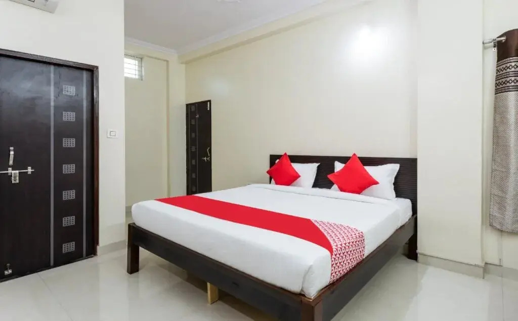 Rishabh Residency By OYO Rooms