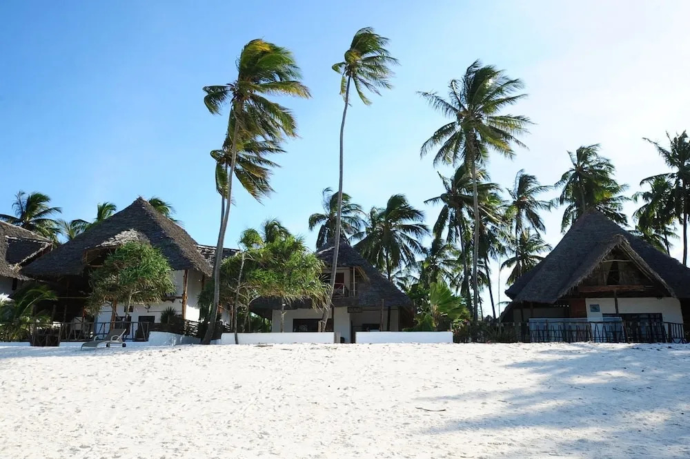 Beachfront Villa Hideaway ZanzibarHouses