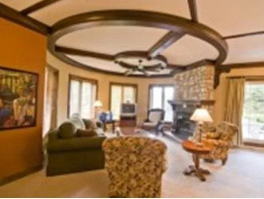 Les Manoirs - Tremblant Resort Lodging