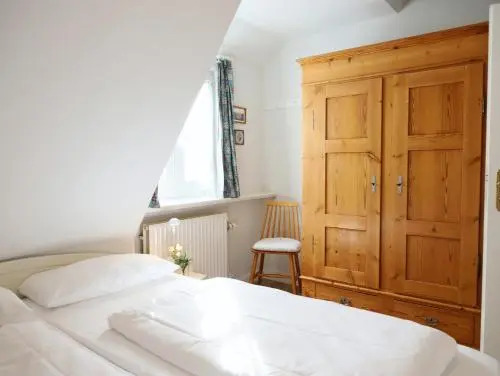 Wohnung am Friedrichshain mit WLan und Parkplatz für 4 Personen, Westerland, Haderslebener Straße 18b