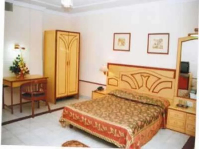 Bloom Hotel - Juhu