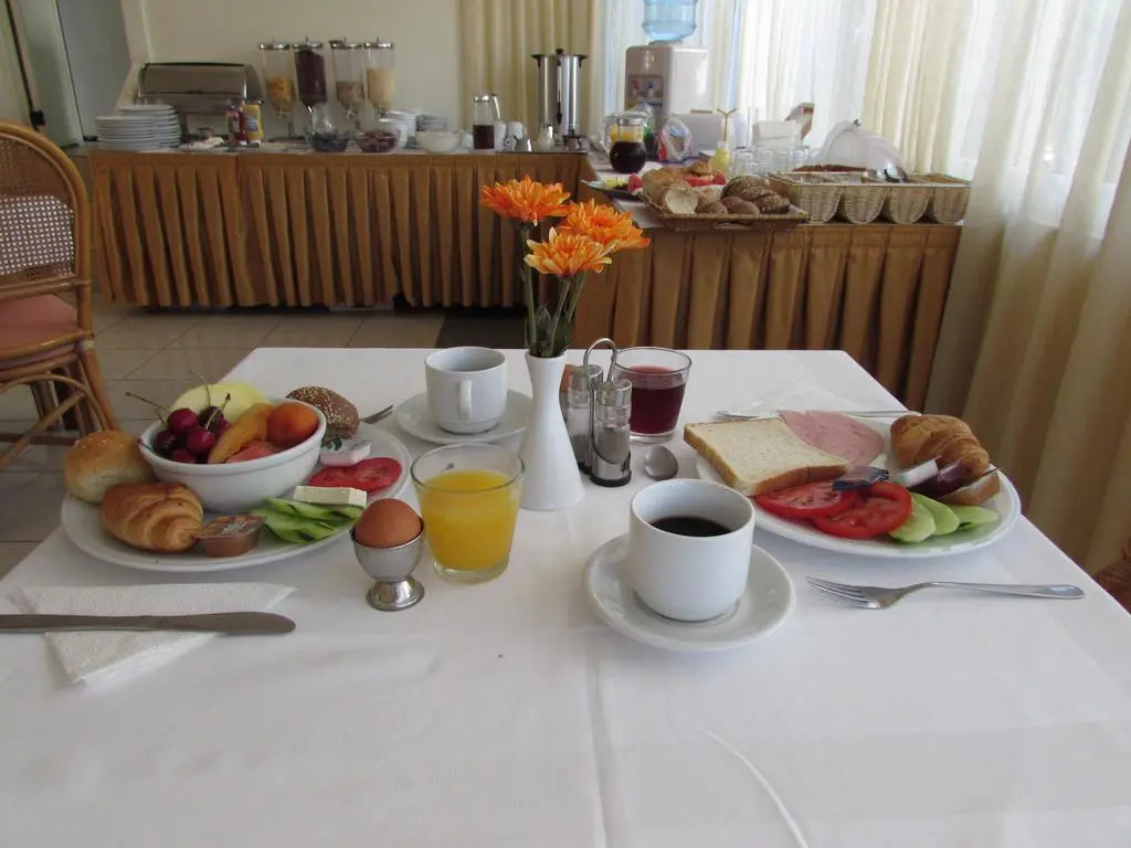 Bueno Hotel