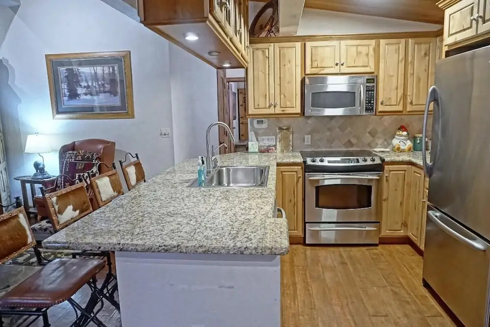 Davos Trail 2586 East - 5 Br Home