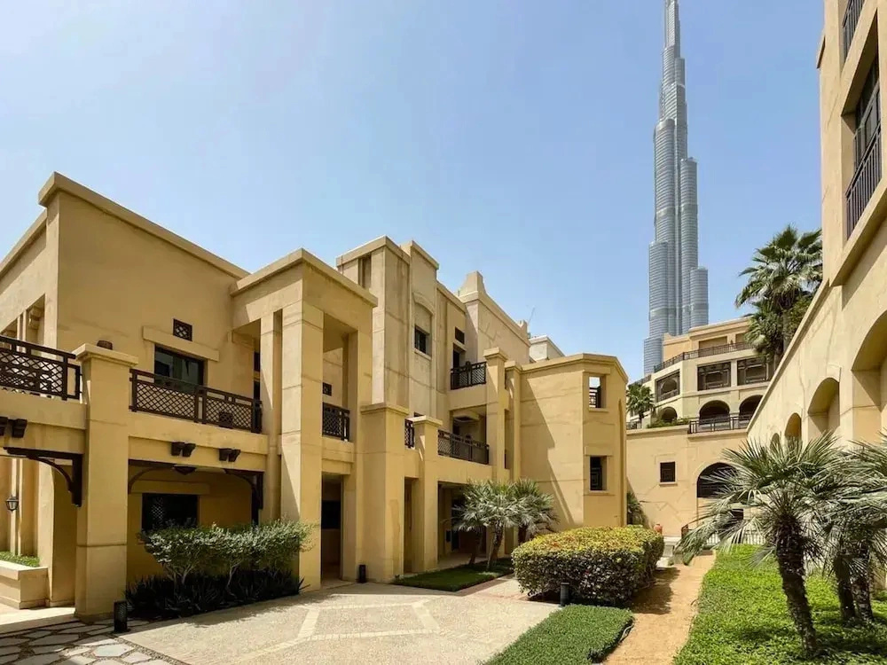Silkhaus Arabian Vibes Souk al Bahar Access Pool