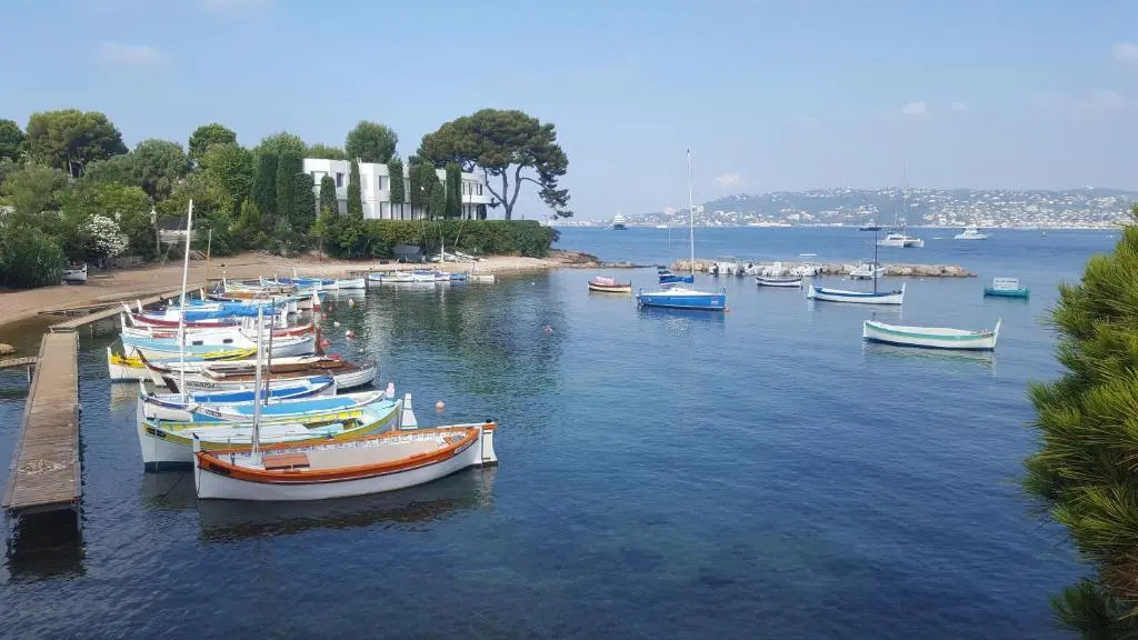 Magnifique "Gite de la Garoupe" au Cap d'Antibes à 300m des plages