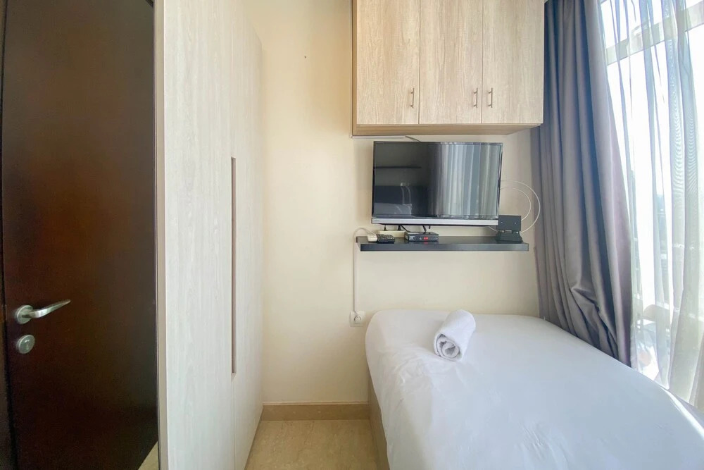 Nice And Elegant 2Br At Menteng Park Apartment