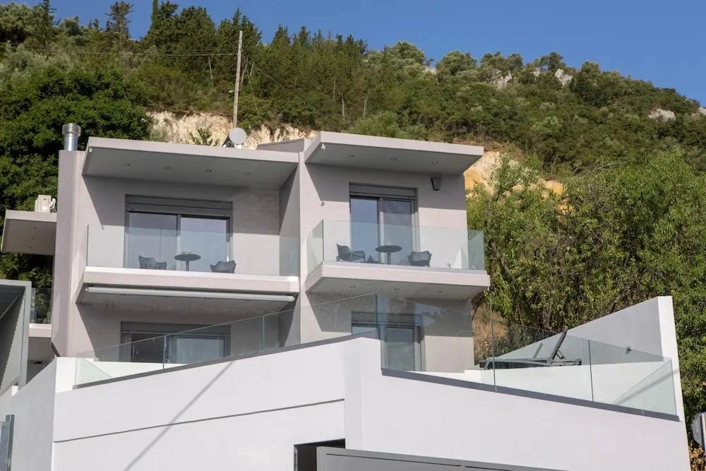 Aloft Luxury Villas Lefkada - Heated Pool