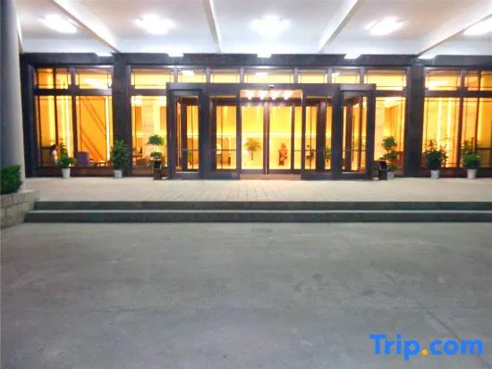 Yujiang Hotel