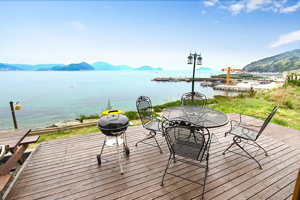 Geoje Blue Marae Pension