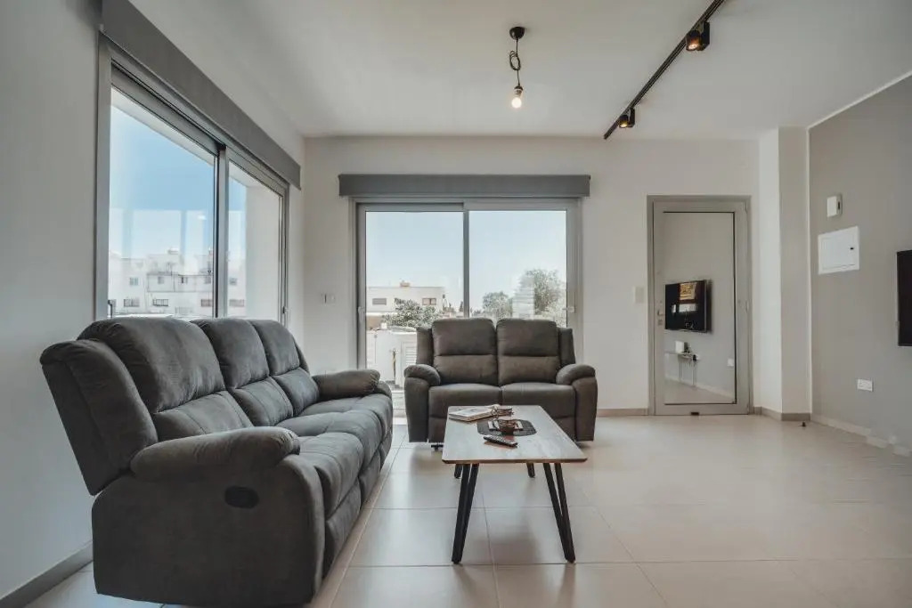 Stay in Style in Modern 3 Bedroom Villas Near Nissi Beach & Square