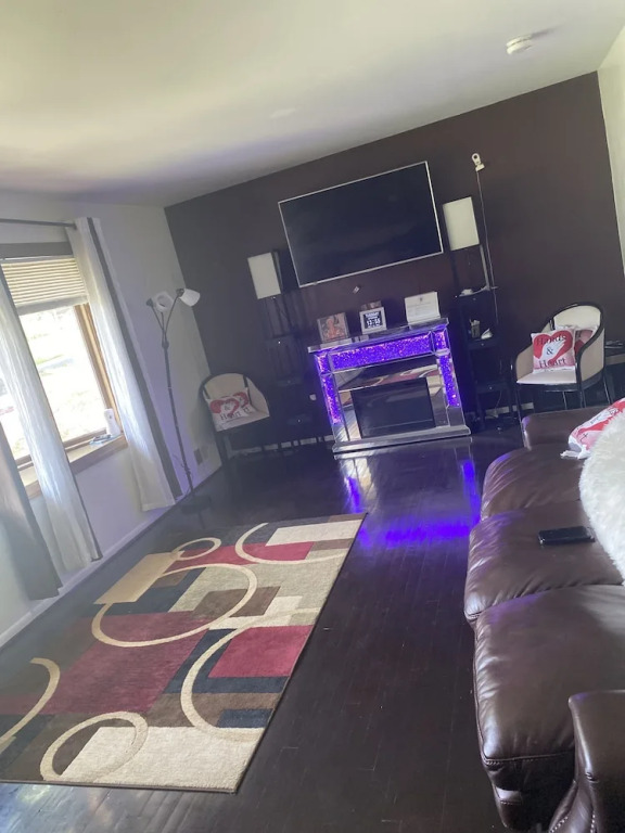 Akeem's  guest house