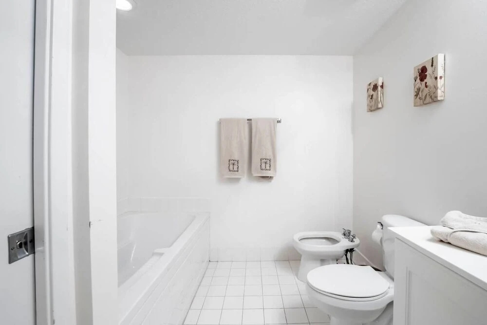 Le Marina Bay 1105 by Go Florida Condo, Sunny Isles