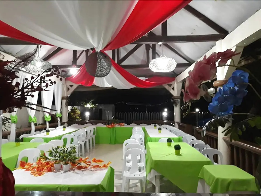 AGM Beachfront Resort & Resto