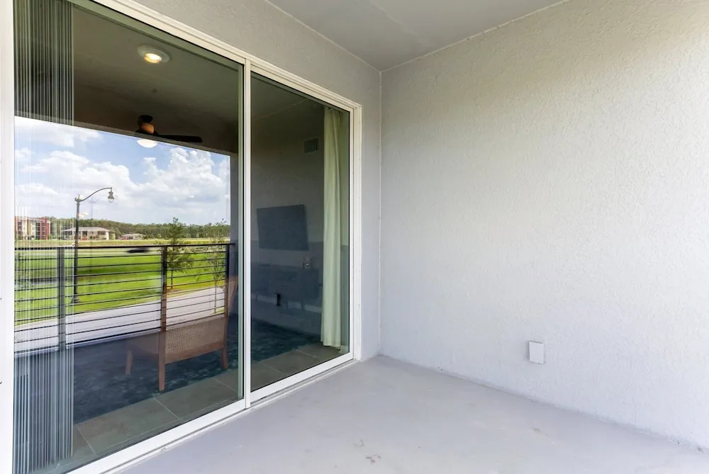 3 Bedroom Condo @ Storey Lake