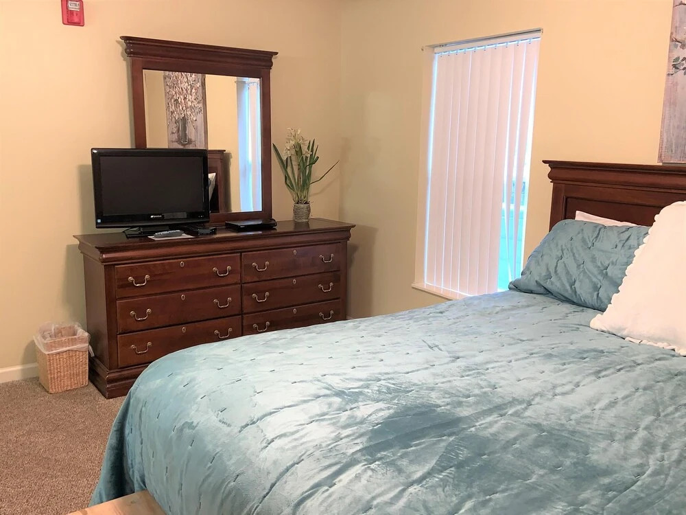 Whispering Pines 614