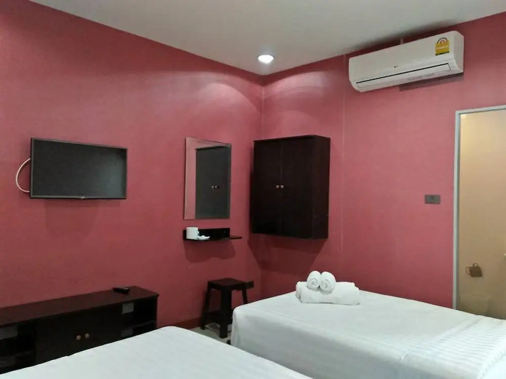 Subpaisarn Hotel