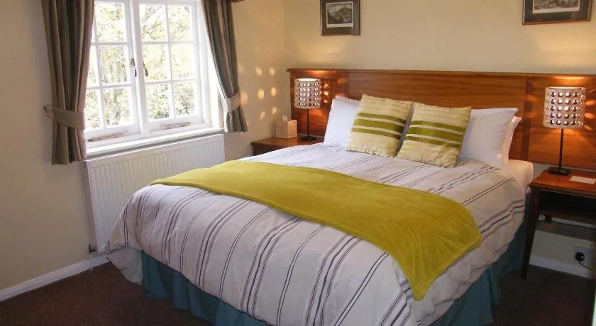 Tumbling Weir Hotel