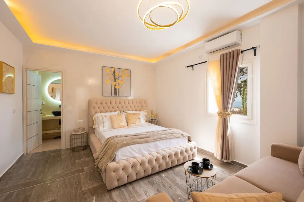 Ebitas Suites
