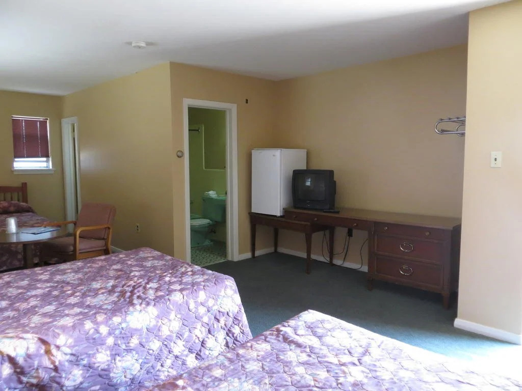 Riverview Motel