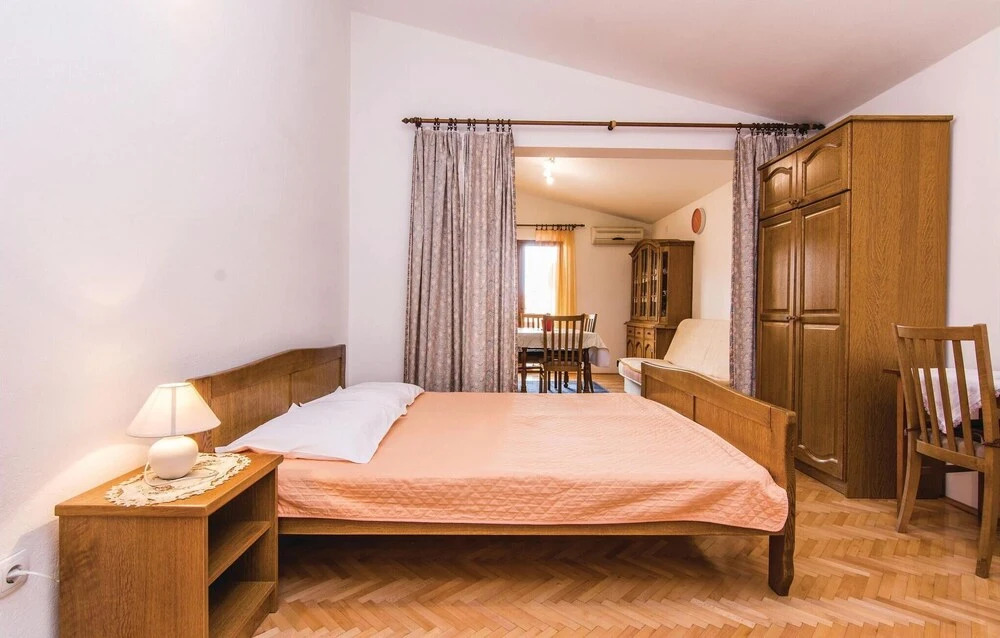 Stunning Apartment in Starigrad With 4 Bedrooms