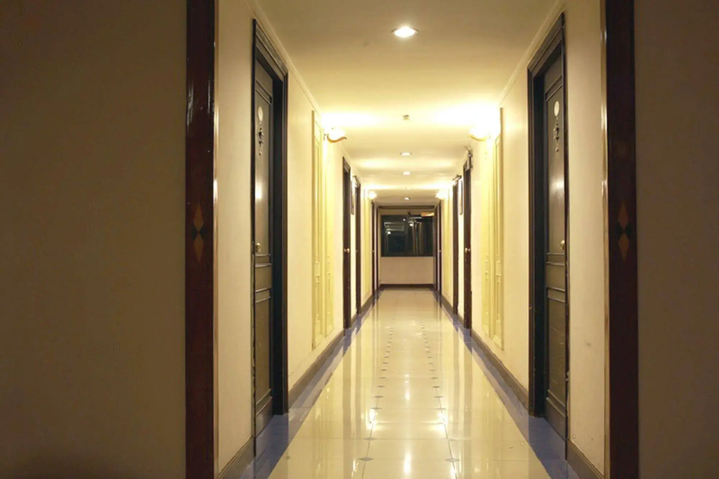 Hotel Kanoos Residency