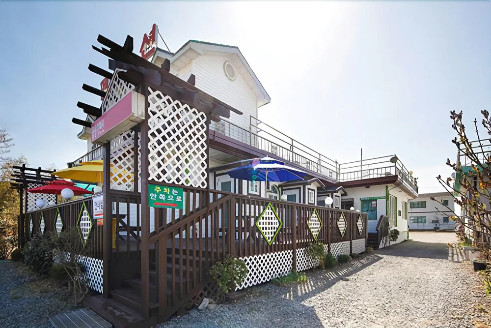 Taean Flower Fragrance Pension