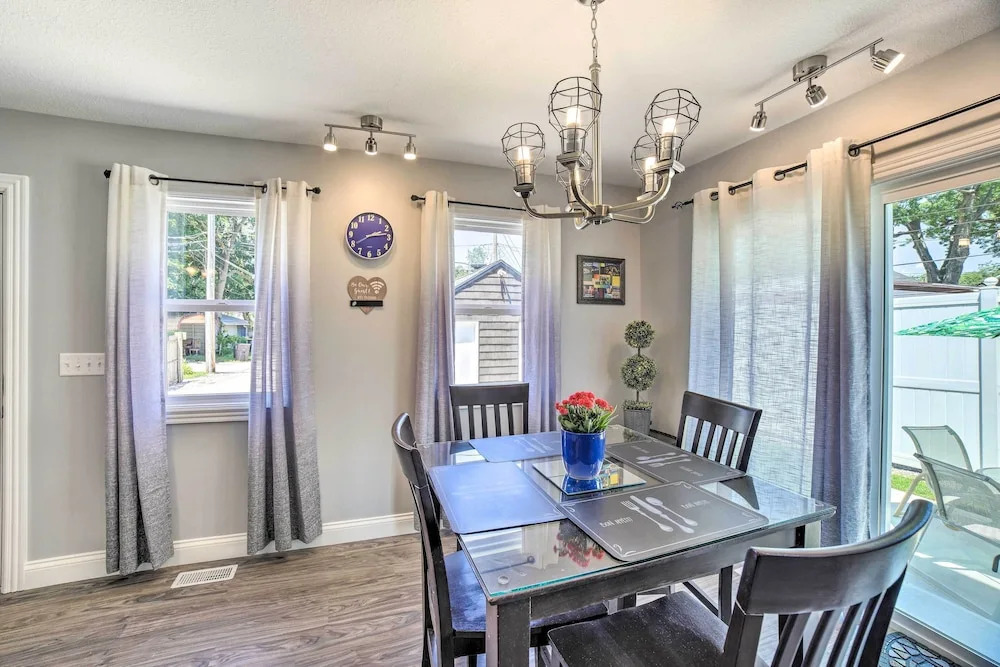 Fort Wayne Getaway - Family + Pet Friendly!