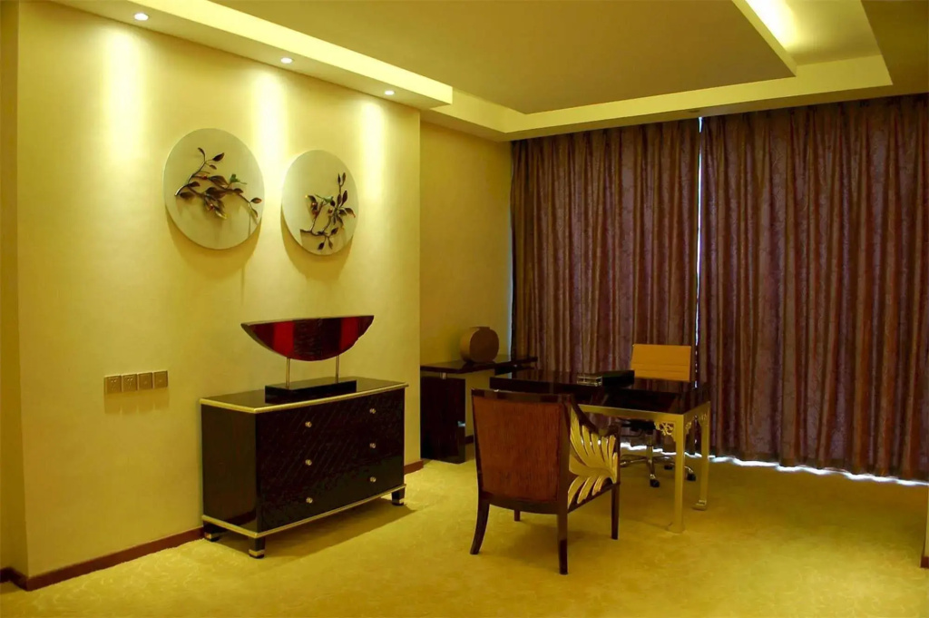 Yichang Guobin Bandao Hotel