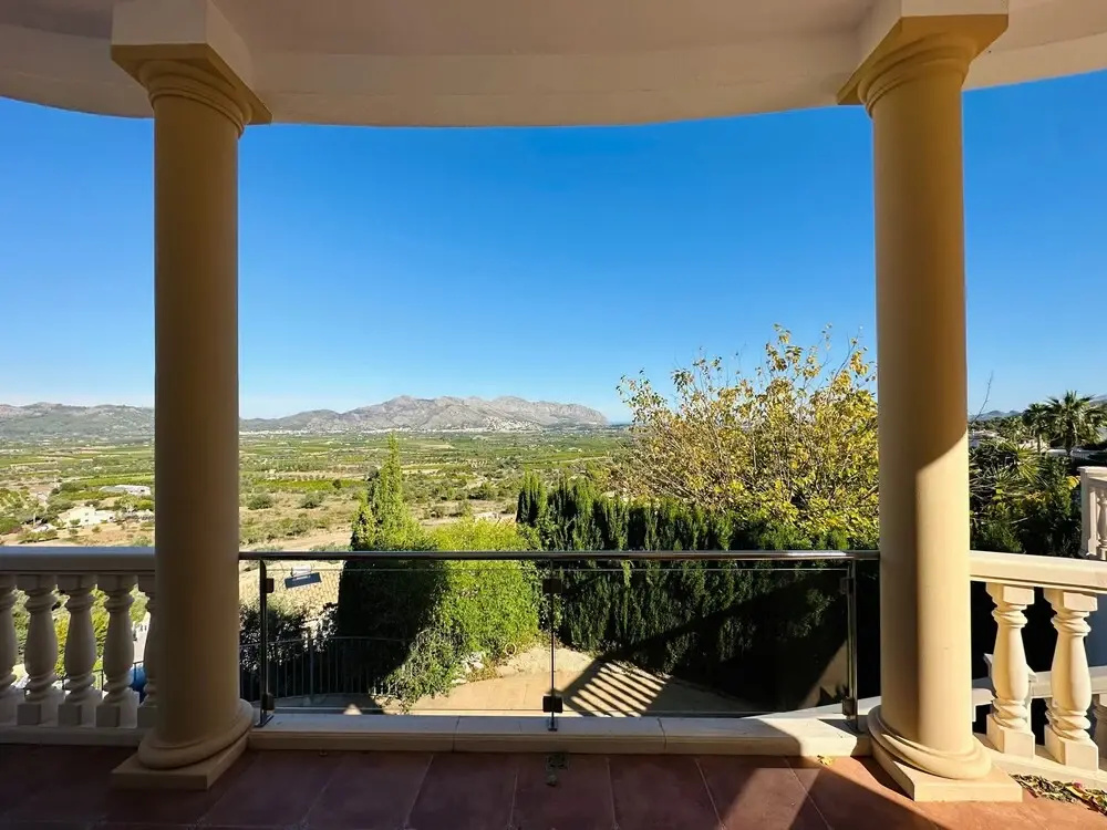Casa Luna - Three Bedroom Villa with Stunning View