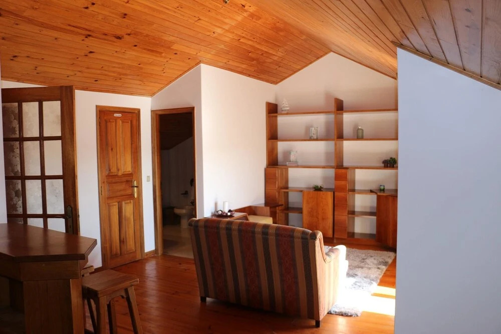 House With 5 Bedrooms in Moledo, With Wonderful sea View, Furnished Te