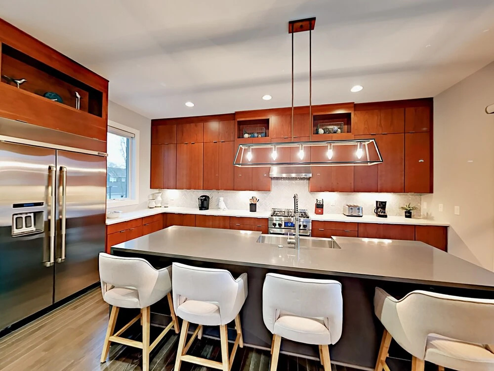 Summit Ave Townhouse 3 Bedrooms 3.5 Bathrooms Townhouse