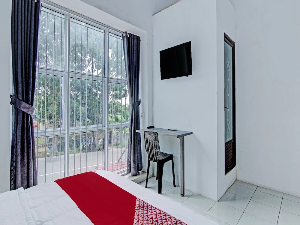 OYO 92047 Penginapan Arfi Syariah