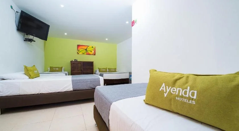 Hotel Vanguardia Real