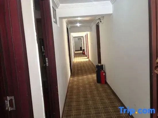 Sanyuetian Hotel (Xiehe Hospital Chegu Campus)