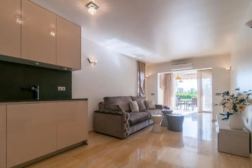 Apartamento Mango next to Del Duque Beach