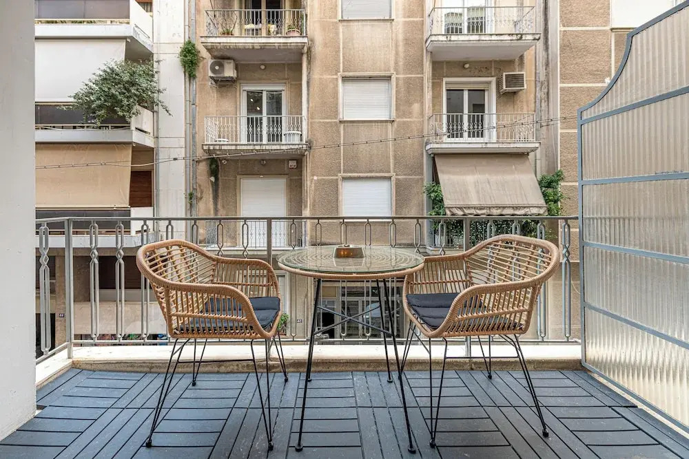 Alopece City Apartment