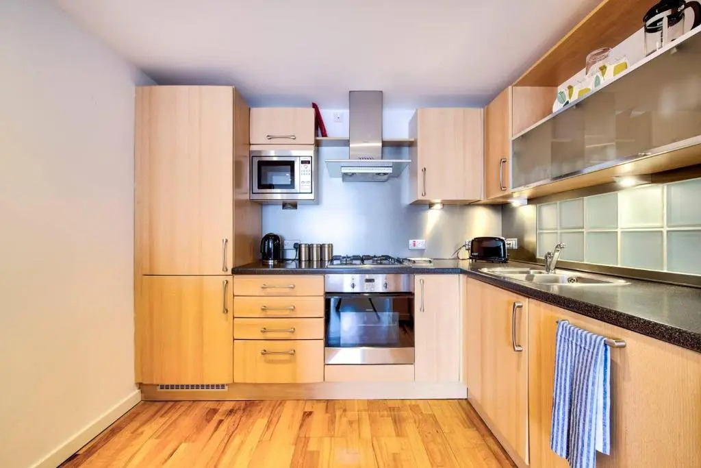 ALTIDO Alluring 3BR apt near the centre with parking