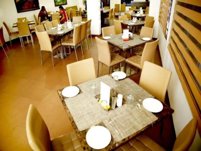 OYO 600 Hotel Skyhy
