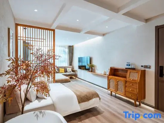 Yunbo Light Luxury Homestay (Dali Ancient City South Gate Branch)